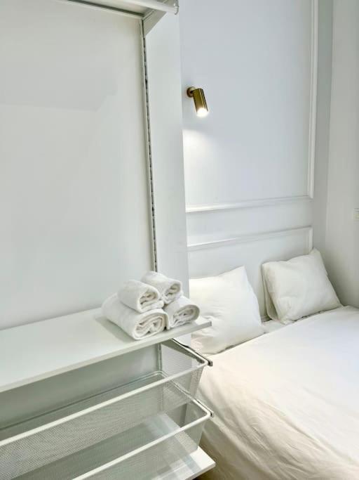 Chez Gianni & Stephanie - A Cozy And Elegant Studio In Брюксел Екстериор снимка